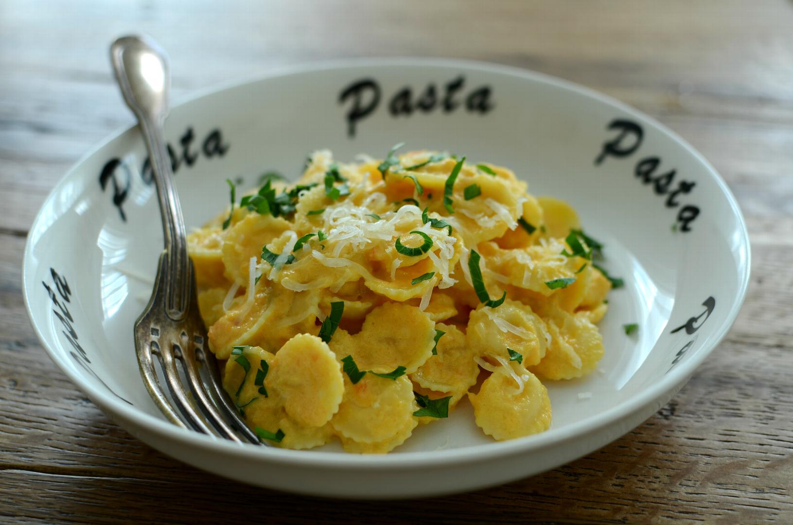 Orange Krawättli